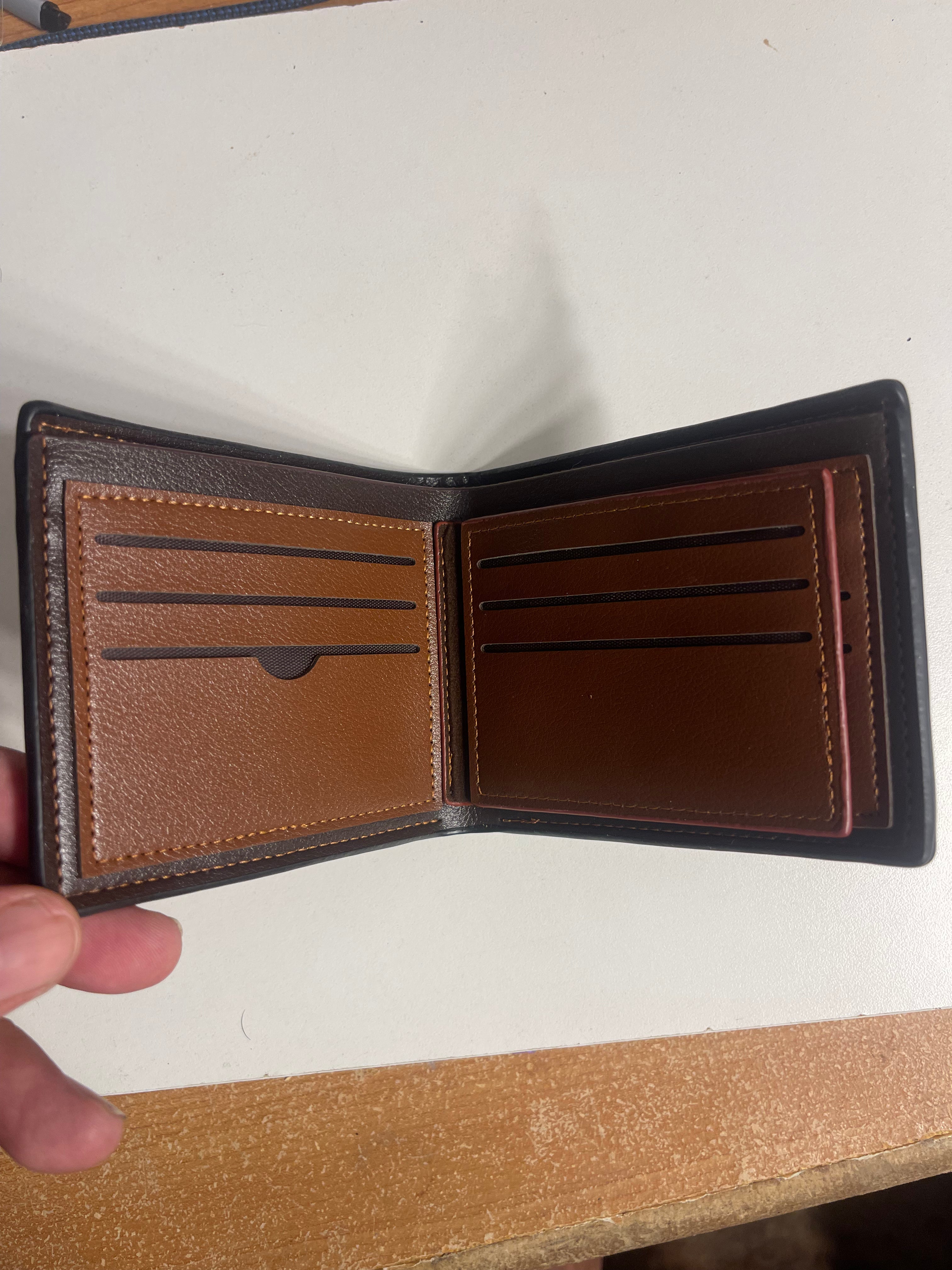 Billetera de Cuero Bifold para Hombre
